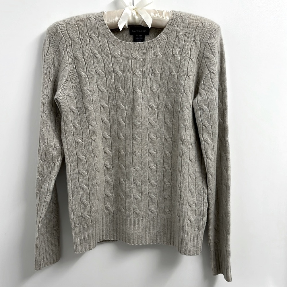 Ralph Lauren - Classic Cable Knit Cashmere Sweater - XS.
